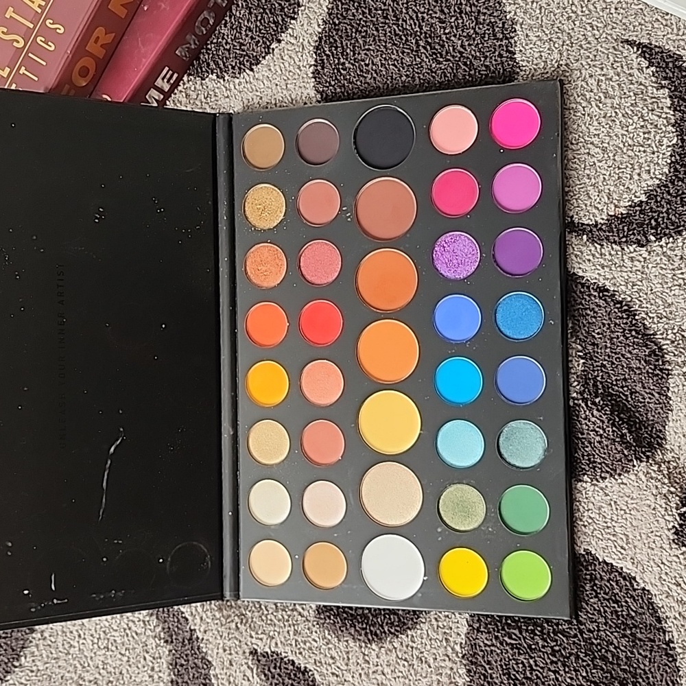 Jeffree star and james charles Makeup bundle - Picture 9 of 9